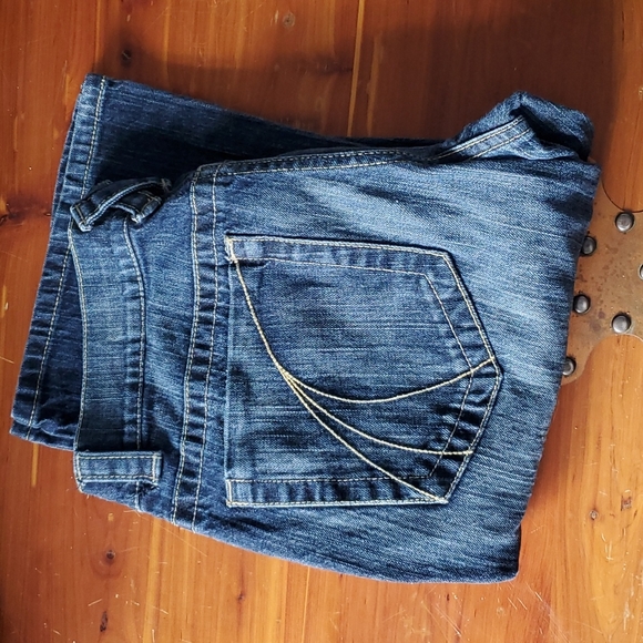 DKNY Denim Jeans • SZ 11 • Junior - Picture 5 of 11